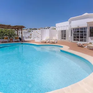 villa-fika-amazing-3-bedroom-ocean-view-with-pool.in-canary-islands.com/